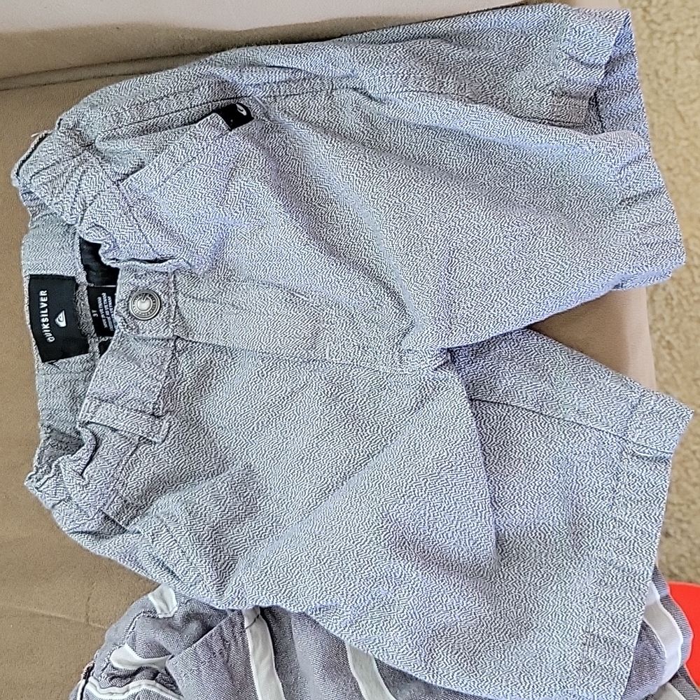 Boys Quicksilver shorts w/ adjustable waistband
